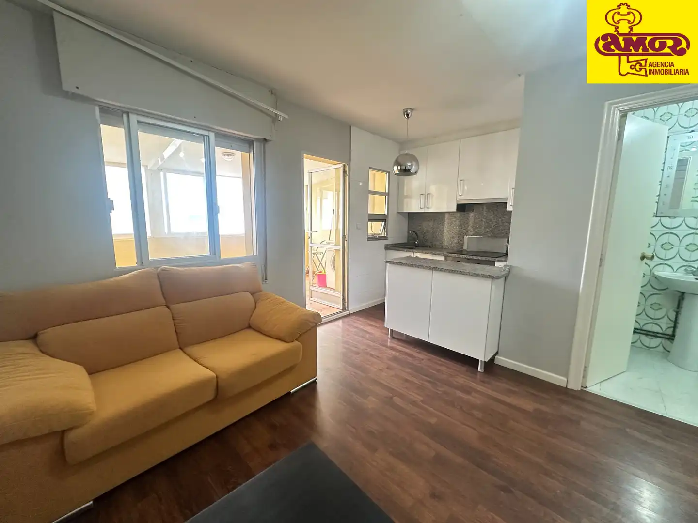 https://static.fotocasa.es/images/ads/002c90ec-d644-4b3f-8453-6c5fd9ba9759?rule=original