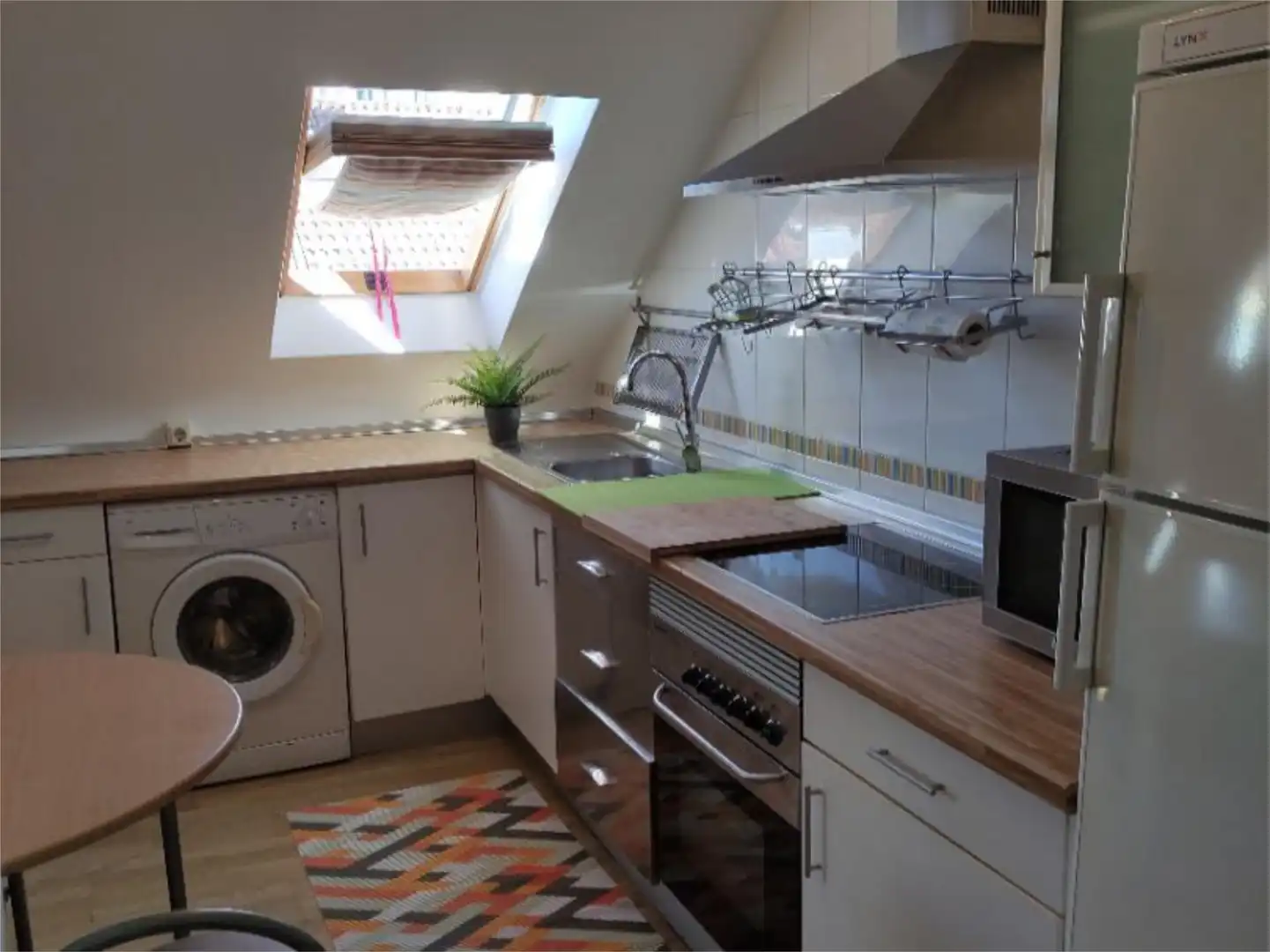 https://static.fotocasa.es/images/anuncio/2024/12/14/185146410/4504449542.jpg?rule=original