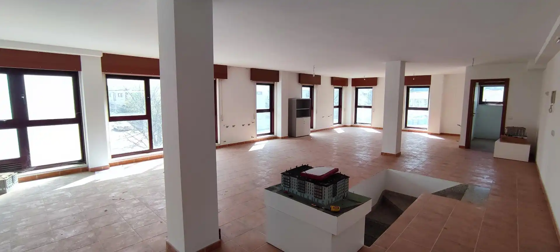 https://static.fotocasa.es/images/anuncio/2025/12/29/188441259/4813673949.jpg?rule=original