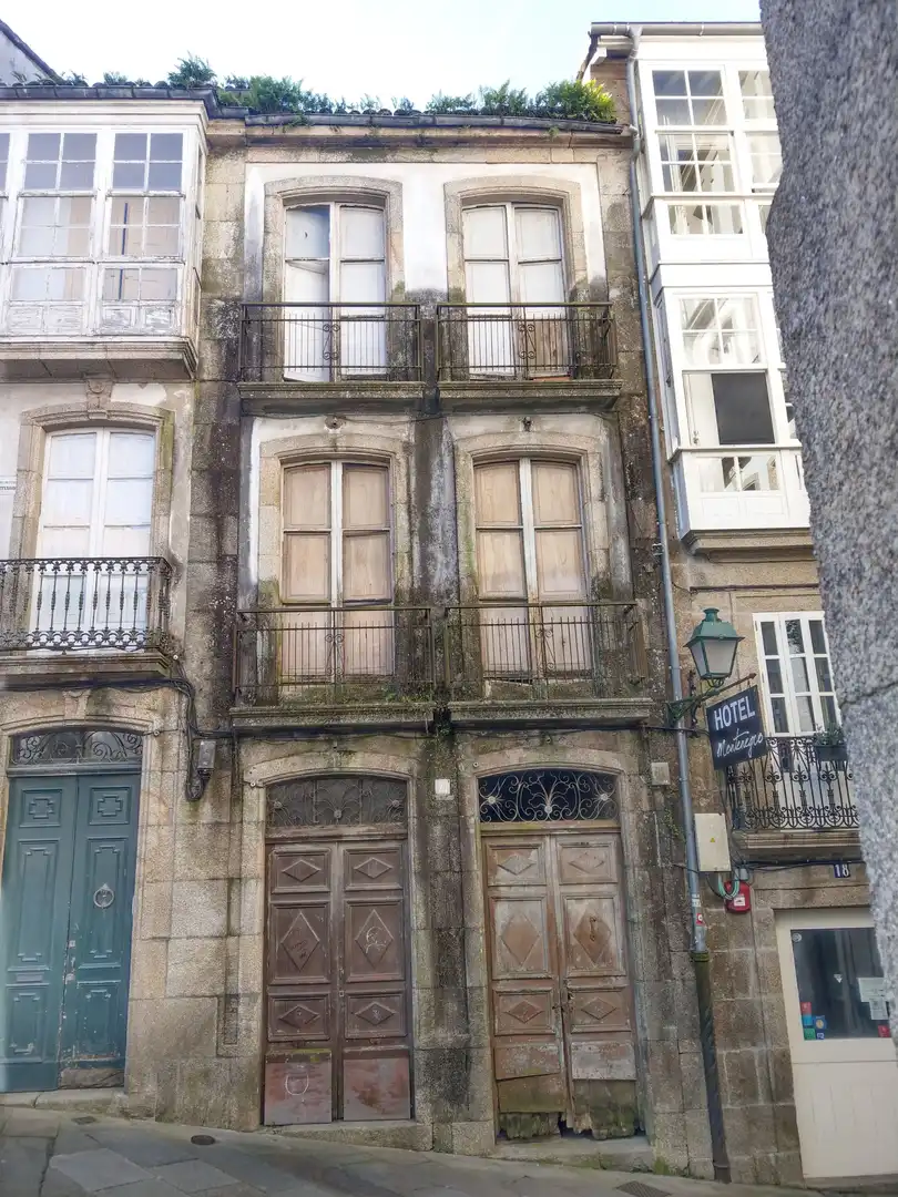 https://static.fotocasa.es/images/ads/848b8bfa-0033-4e51-bf2b-3d94750fc212?rule=original