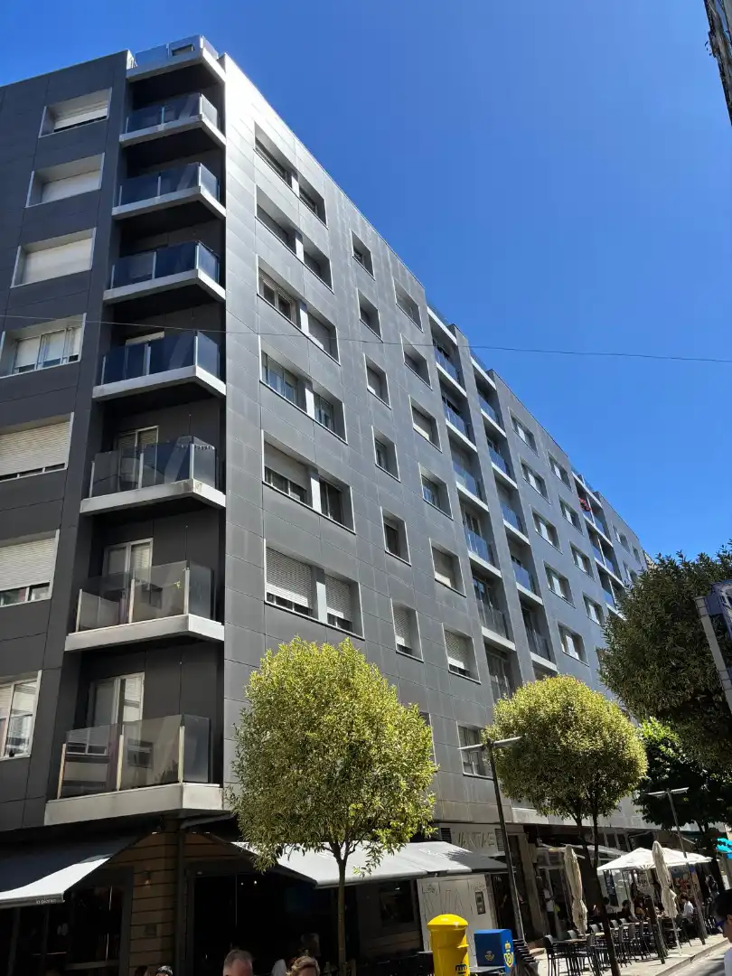 https://static.fotocasa.es/images/ads/84c76851-3f0d-420e-91dc-99e10ac1255c?rule=original