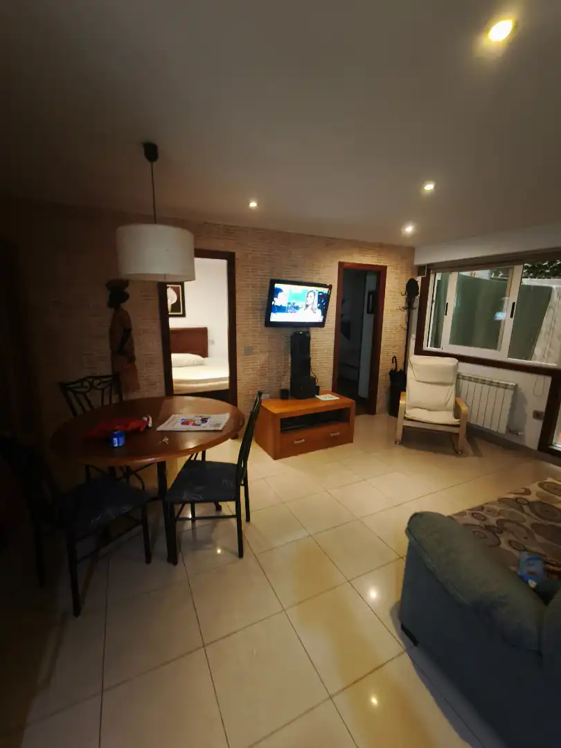 https://static.fotocasa.es/images/ads/89cef431-21cc-475e-9aec-8ceda63b8837?rule=original