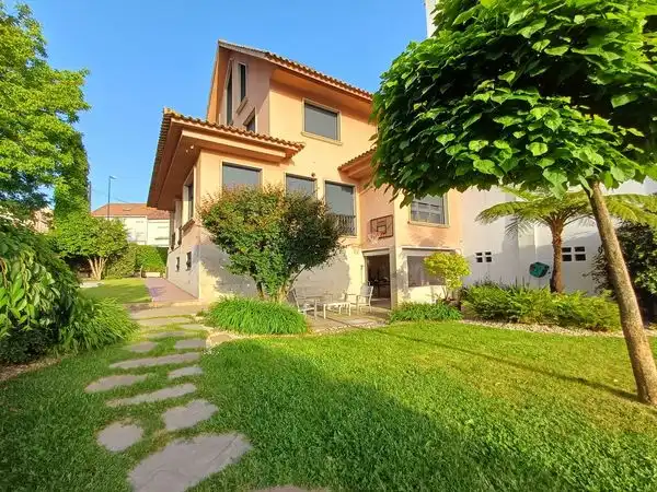 https://static.fotocasa.es/images/ads/6479a9d8-6b04-4b7e-bc83-8366677cf704?rule=original