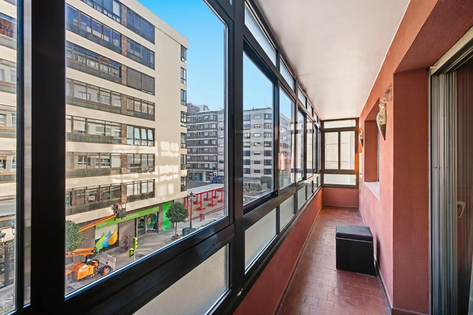https://static.fotocasa.es/images/ads/1296c160-1d6f-4818-9c91-2de563e199cb?rule=original