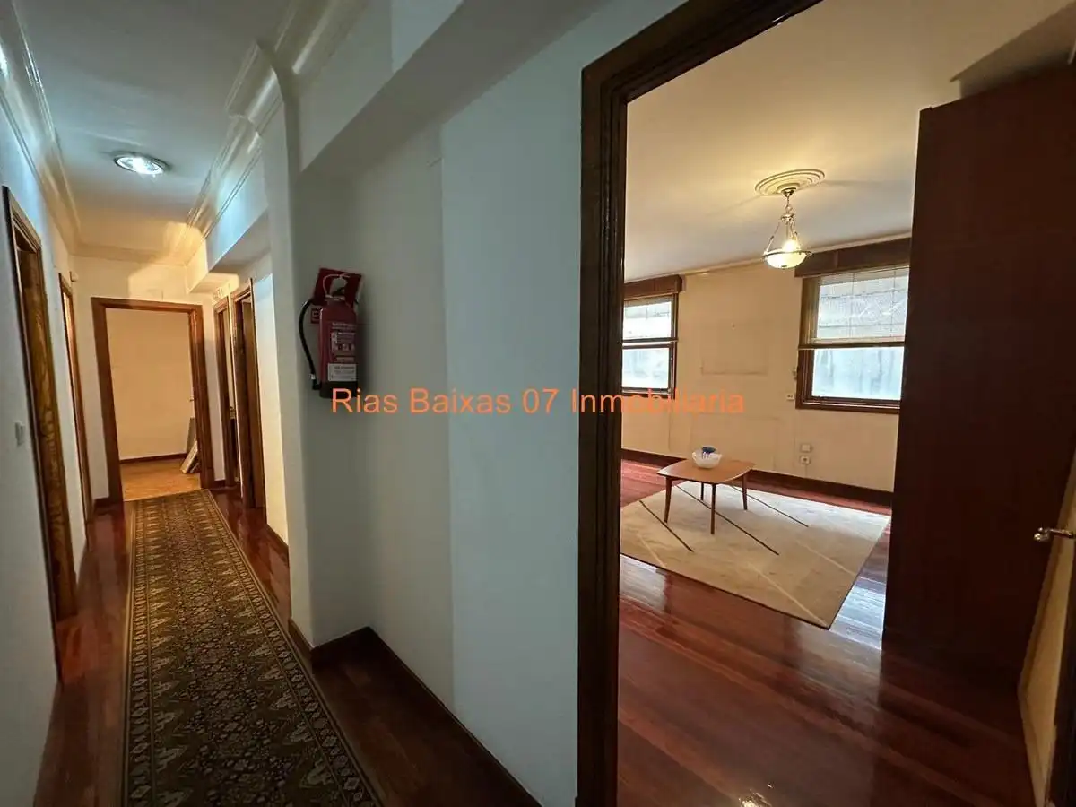 https://static.fotocasa.es/images/ads/db2bbdbe-734b-408c-9a73-f5a296925408?rule=original