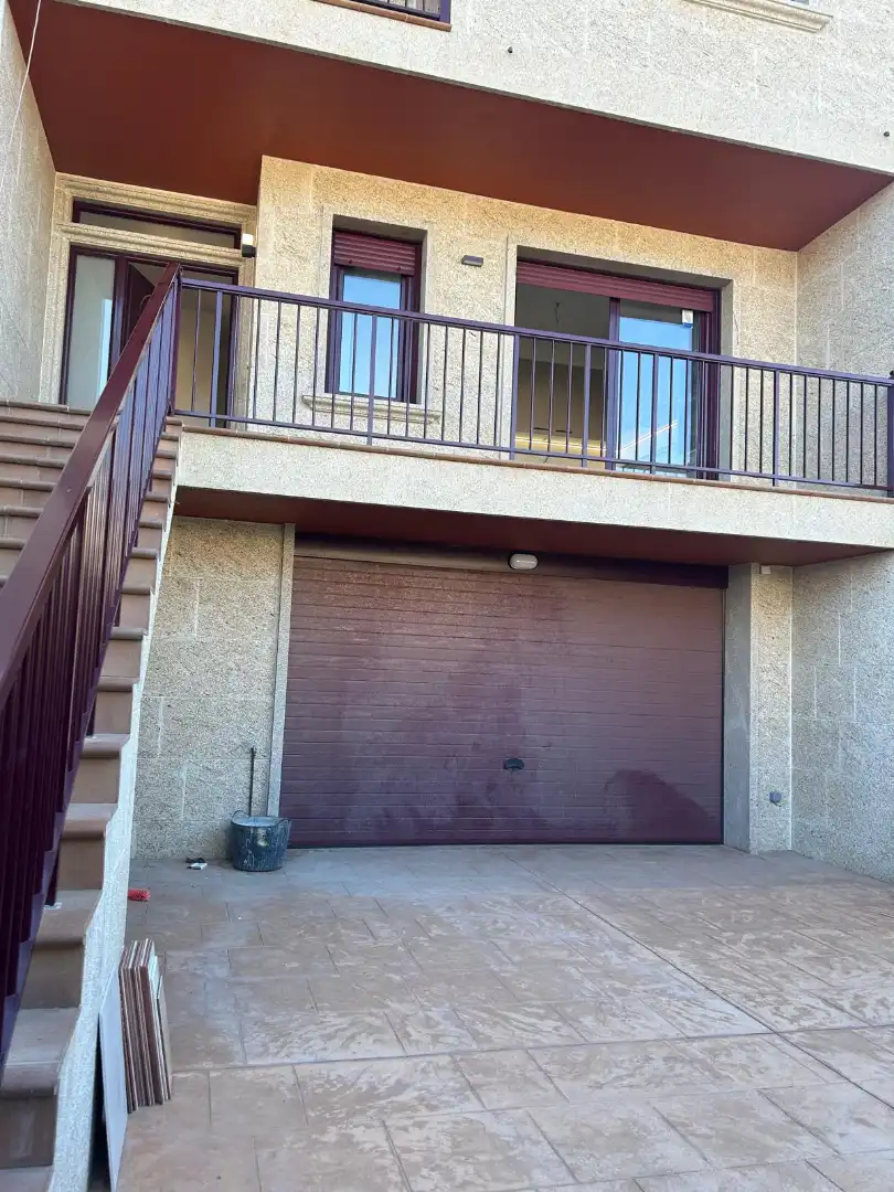 https://static.fotocasa.es/images/ads/85d989ec-4b92-44ba-a88d-0a1524ff6272?rule=original