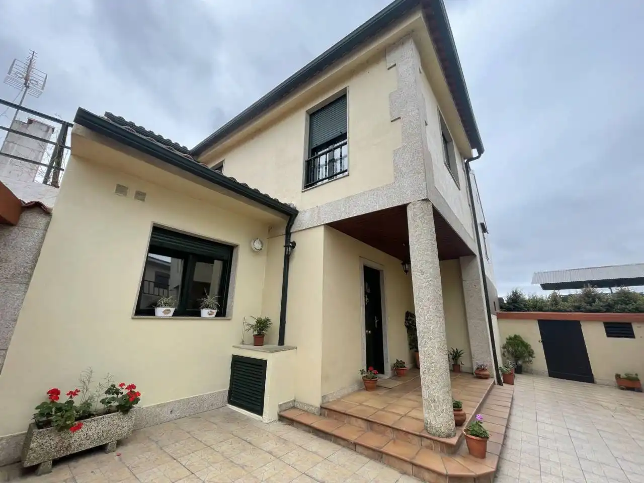 https://static.fotocasa.es/images/ads/875eaf26-0f29-4737-b11e-2e356ffffb9b?rule=original