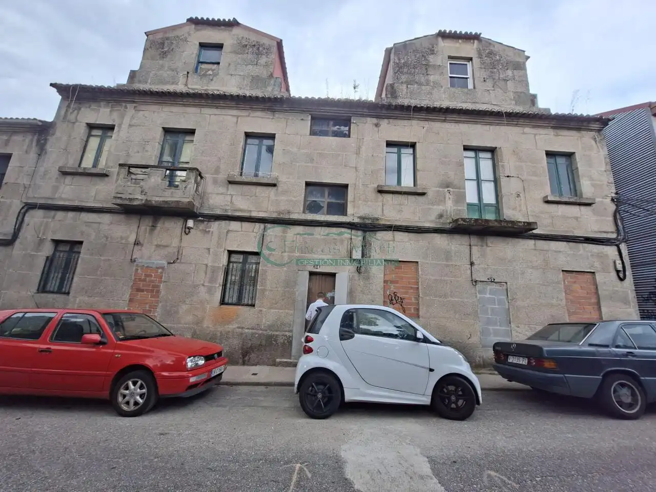 https://static.fotocasa.es/images/ads/b1414ee3-cd9e-4bf0-bb9c-fd9edbfefbc6?rule=original