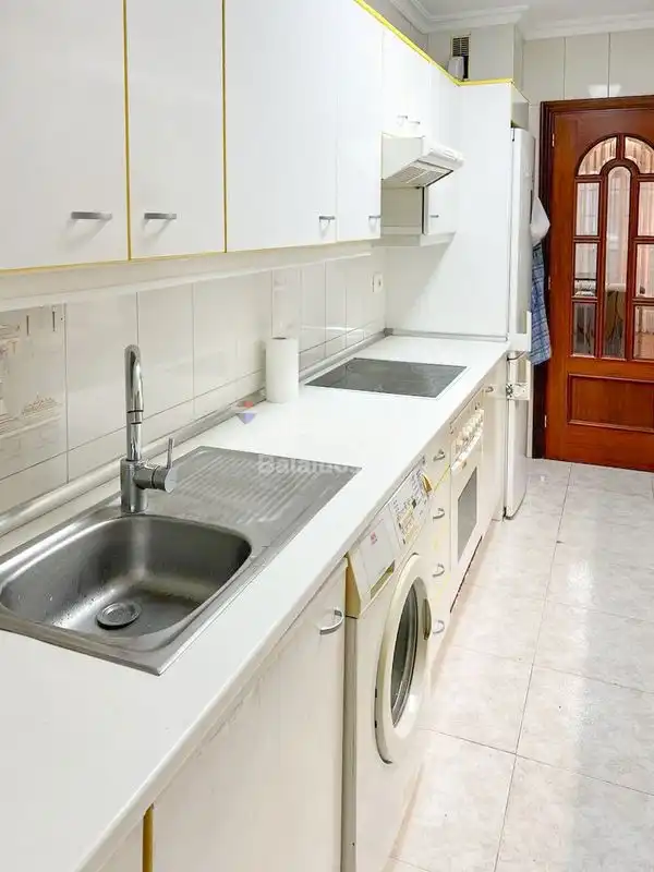https://static.fotocasa.es/images/ads/ad765714-42b4-45b9-be2c-1089df711575?rule=original