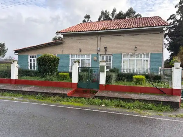 https://static.fotocasa.es/images/ads/ceba7e47-a9a0-4d95-85ed-d37402fc8965?rule=original