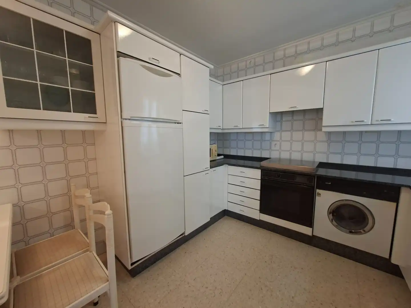 https://static.fotocasa.es/images/ads/ae52ed10-6f55-4035-ba12-2622af49d090?rule=original