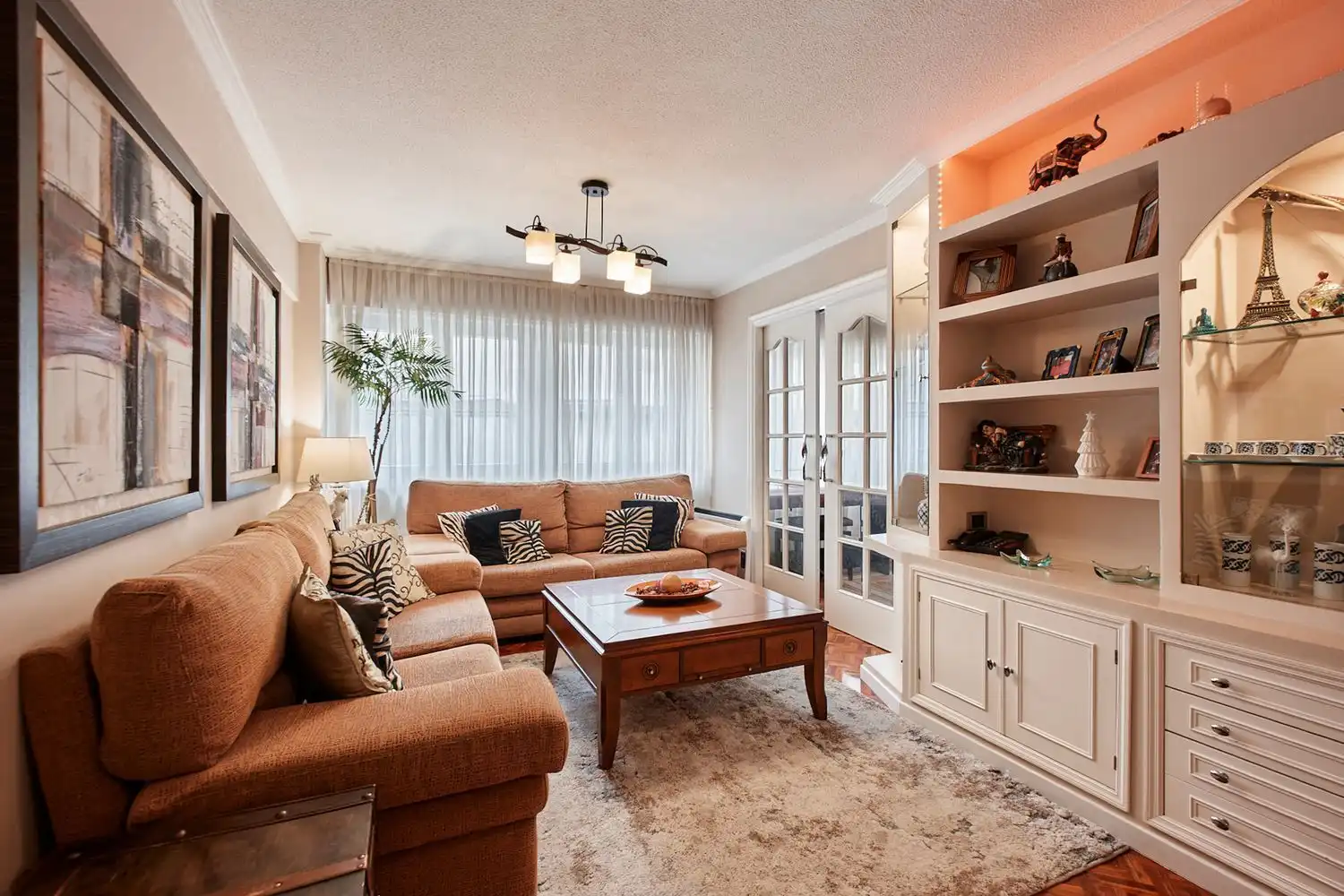 https://static.fotocasa.es/images/ads/01451f92-4d00-4c82-8592-900ba927f03f?rule=original
