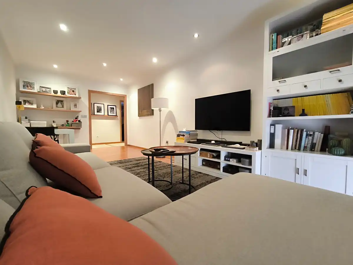 https://static.fotocasa.es/images/ads/6df0bd53-8b4d-4bc9-a655-d60b4cdccf9a?rule=original