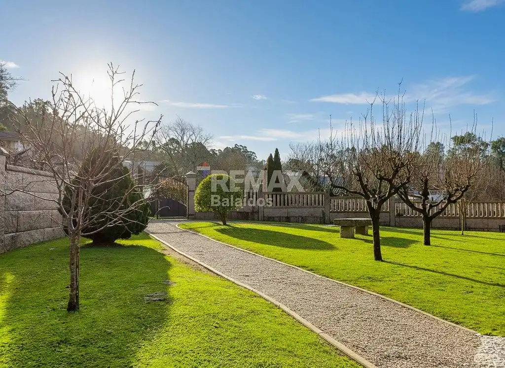 https://static.fotocasa.es/images/ads/4a99c040-efa5-4d61-b574-abf7b1846abd?rule=original
