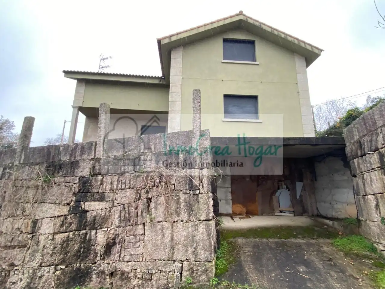 https://static.fotocasa.es/images/ads/8df639fb-e535-48fc-b0d5-7ebf58973b08?rule=original
