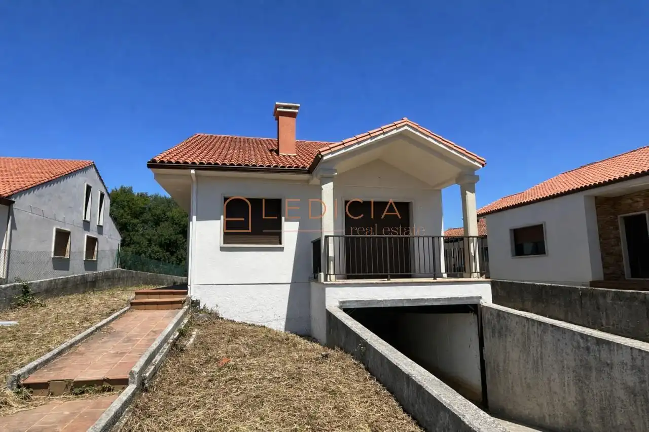 https://static.fotocasa.es/images/ads/b3116327-4fb4-4645-a9f5-80c853f19c41?rule=original
