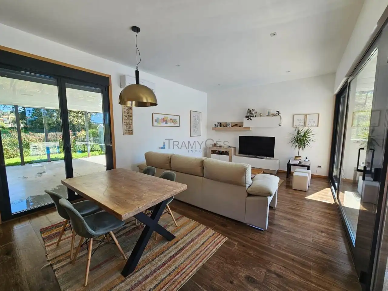 https://static.fotocasa.es/images/ads/6ed2a6d1-b8a4-4108-a524-e6b050707dbf?rule=original