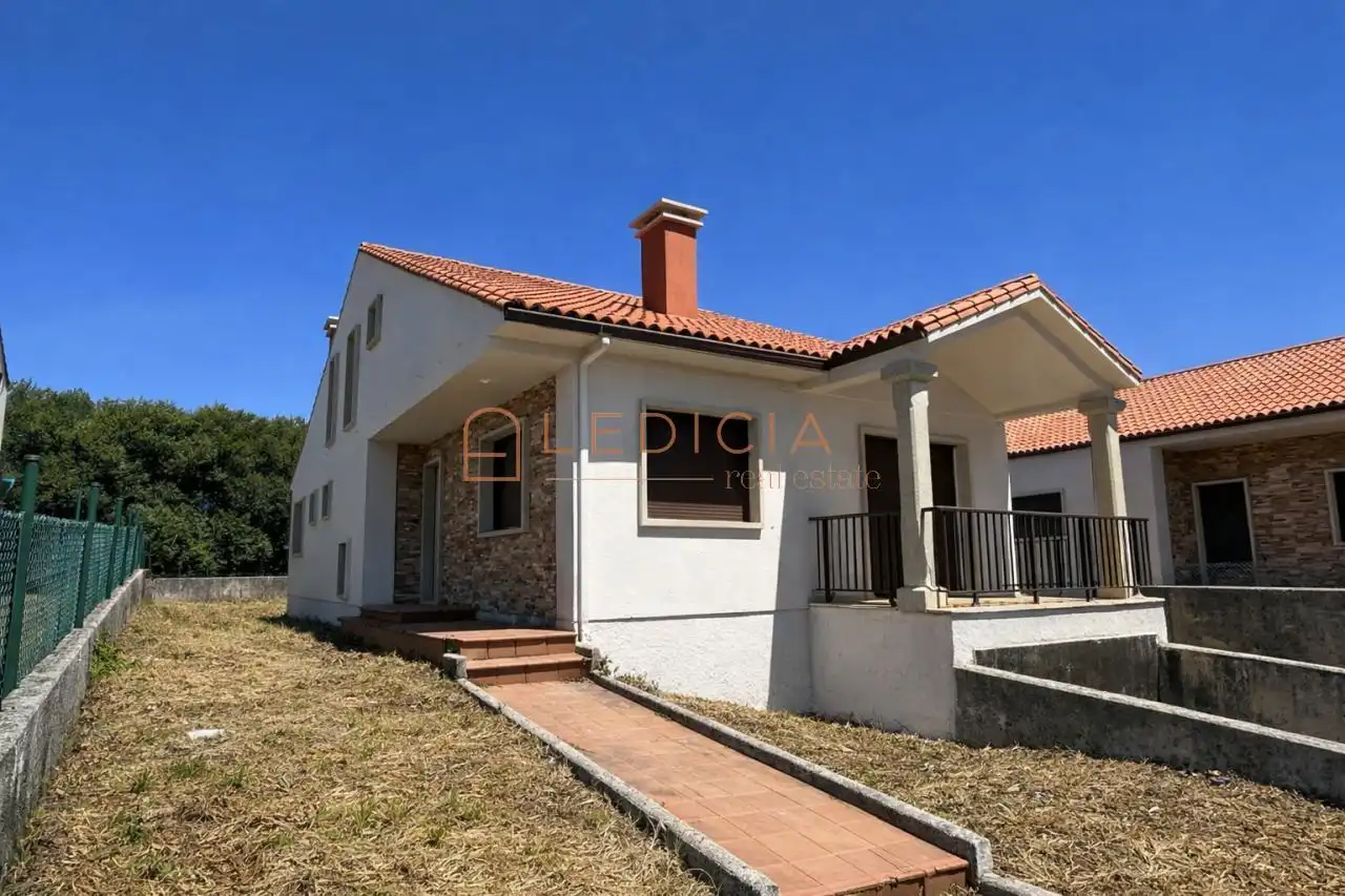 https://static.fotocasa.es/images/ads/73824563-fb1b-43da-9d07-a24e7f023ebc?rule=original