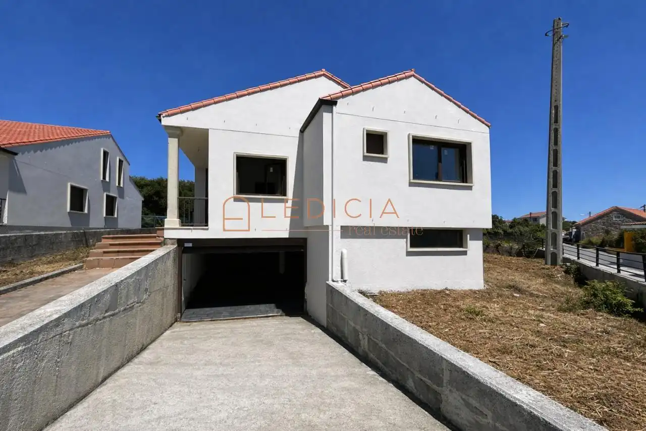 https://static.fotocasa.es/images/ads/8589ccca-2a7b-40d0-be49-563c4dd342f8?rule=original