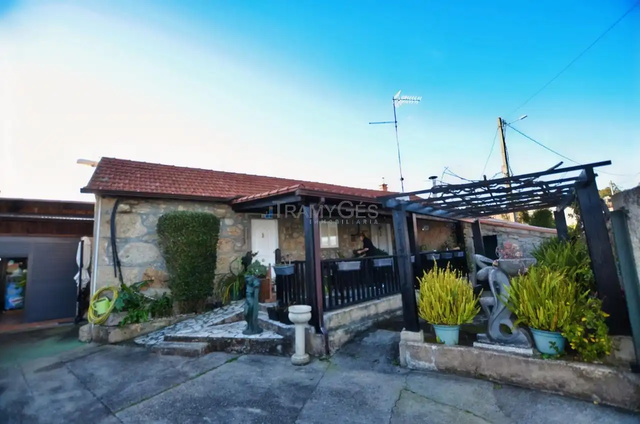 https://static.fotocasa.es/images/ads/d0e6e46c-23d7-4f27-860c-c0f6846d5ba5?rule=original