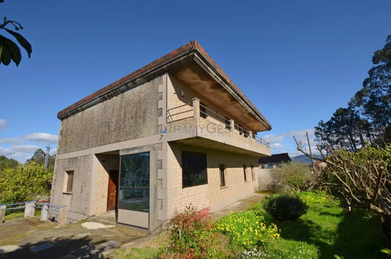 https://static.fotocasa.es/images/ads/7c33fa0a-56e5-4787-93d6-f11074a085b7?rule=original