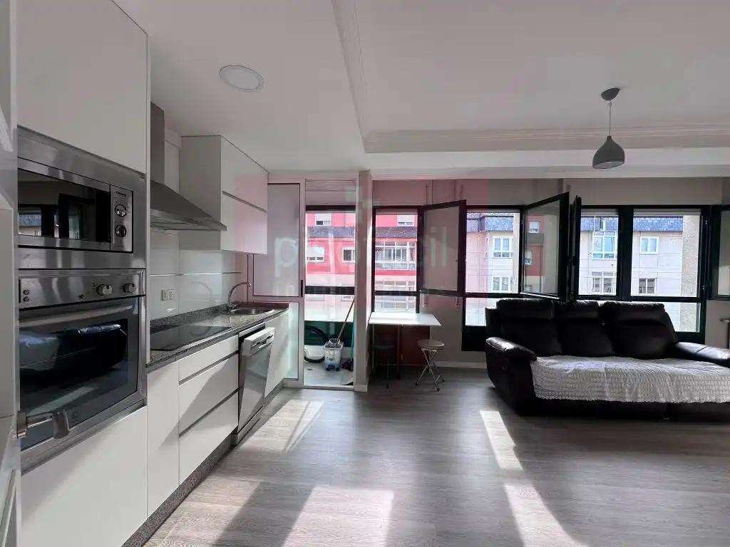 https://static.fotocasa.es/images/ads/effad9d0-4a69-45ad-b25b-6db71c810c7c?rule=original