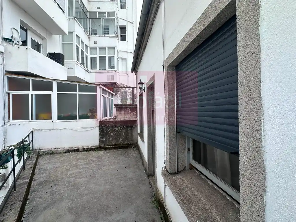 https://static.fotocasa.es/images/ads/c4e1876b-323d-49f6-9630-525d436e78e2?rule=original