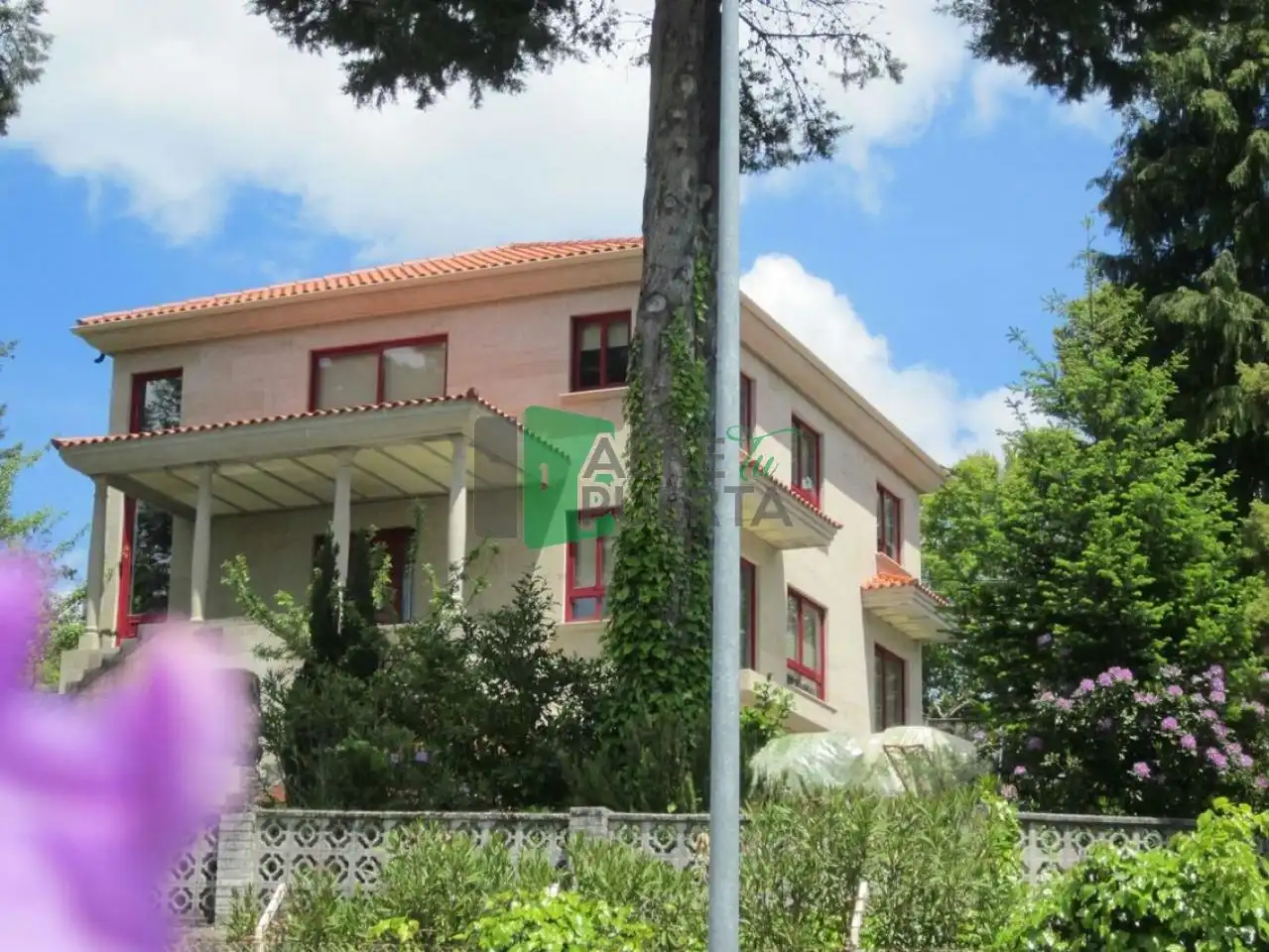 https://static.fotocasa.es/images/ads/3a9e8ab9-14c4-4084-b991-6e5bdefc0e49?rule=original