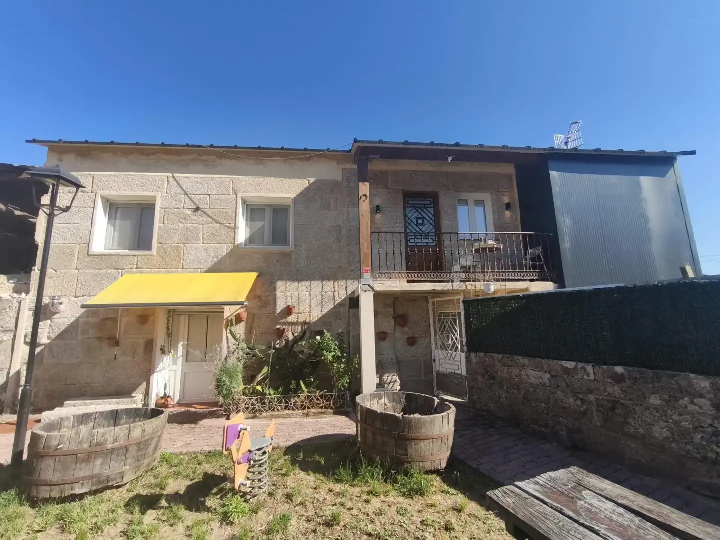 https://static.fotocasa.es/images/ads/4e9f17fd-2a50-46fe-a831-855bccef9eb2?rule=original
