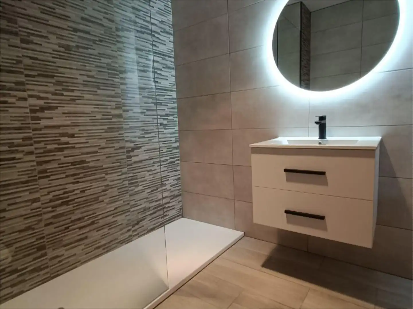 https://static.fotocasa.es/images/anuncio/2024/07/31/183981069/4587301469.jpg?rule=original