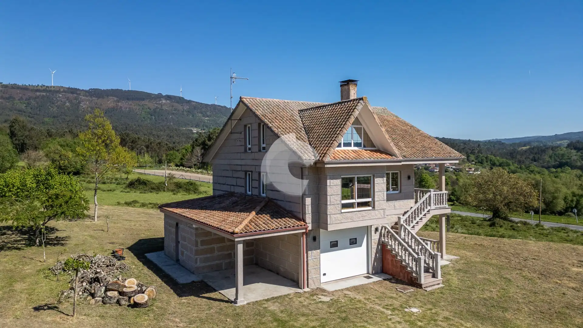 https://static.fotocasa.es/images/ads/25212f19-314e-4caa-ac67-4ae717a3f401?rule=original