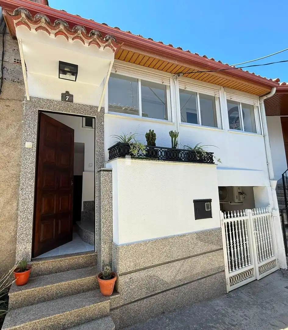 https://static.fotocasa.es/images/ads/1d68e360-e5d5-4f76-85e4-d82924e85a4d?rule=original