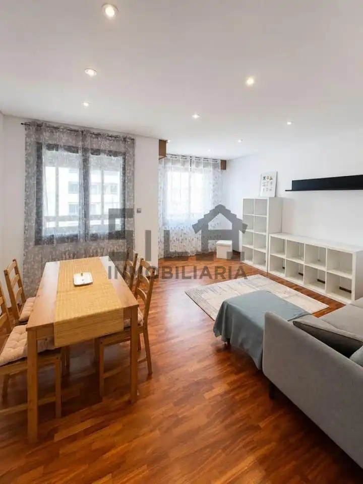 https://static.fotocasa.es/images/ads/31af8884-2797-45e9-be1f-8664a472d6c0?rule=original