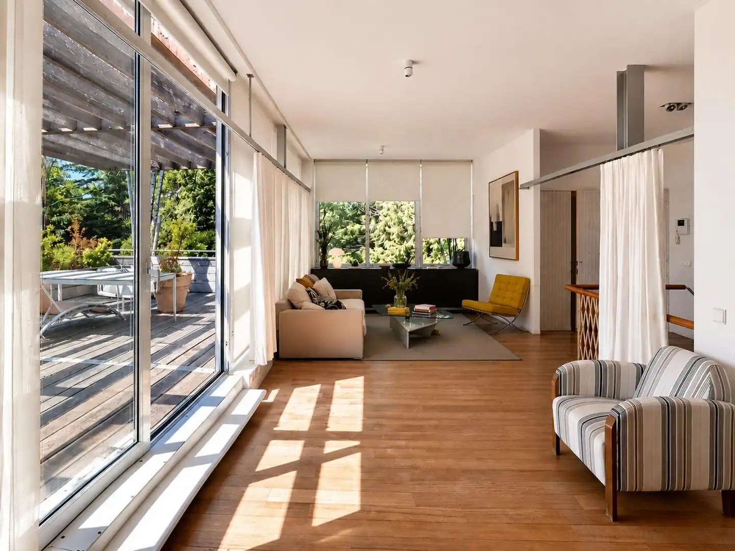 https://static.fotocasa.es/images/ads/be5751ed-955d-4d25-aecd-47353d92c903?rule=original