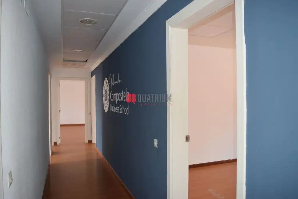 https://static.fotocasa.es/images/ads/9f03c384-5d41-409f-be0a-64910c55757c?rule=original
