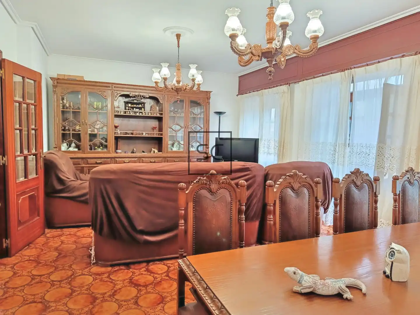 https://static.fotocasa.es/images/ads/4ffcb922-a902-4812-9d81-33485be98cfb?rule=original