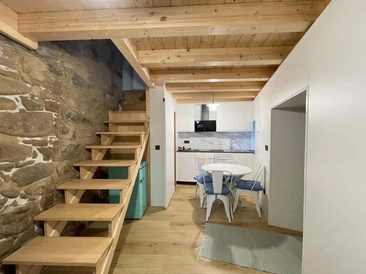 https://static.fotocasa.es/images/ads/7284fc12-1d85-4cb9-8b64-339f7345e29c?rule=original