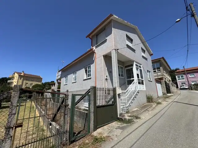 https://static.fotocasa.es/images/ads/bc0ecf2d-e153-4041-b26c-585b4ab82742?rule=original