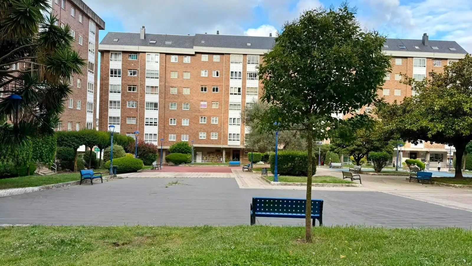 https://static.fotocasa.es/images/ads/dcfa7c63-22f5-4a32-beda-2915932b8978?rule=original