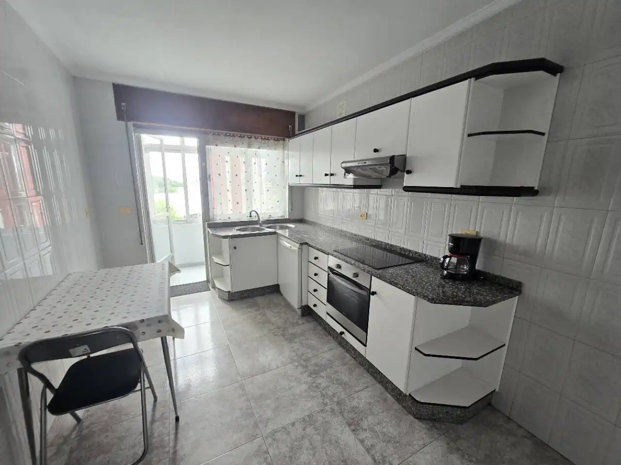 https://static.fotocasa.es/images/ads/e3736e1e-9fbc-44d5-804a-610a4de0eeed?rule=original