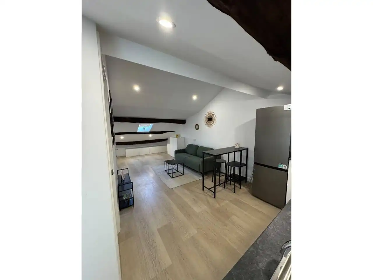 https://static.fotocasa.es/images/ads/2654a0c4-d800-4e1d-b143-d184ce952779?rule=original