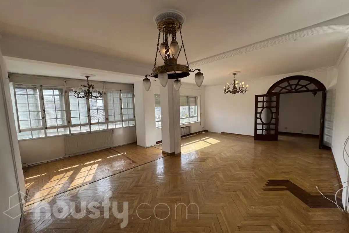 https://static.fotocasa.es/images/ads/f0052665-4c35-4755-86ce-430f1954a450?rule=original