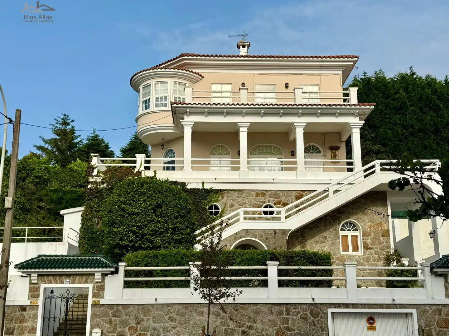 https://static.fotocasa.es/images/ads/5f1415b8-341c-4147-87f4-de4c71a406d1?rule=original