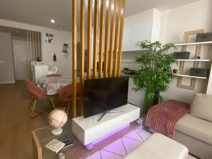 https://static.fotocasa.es/images/anuncio/2026/06/30/190103950/4957164969.jpg?rule=original