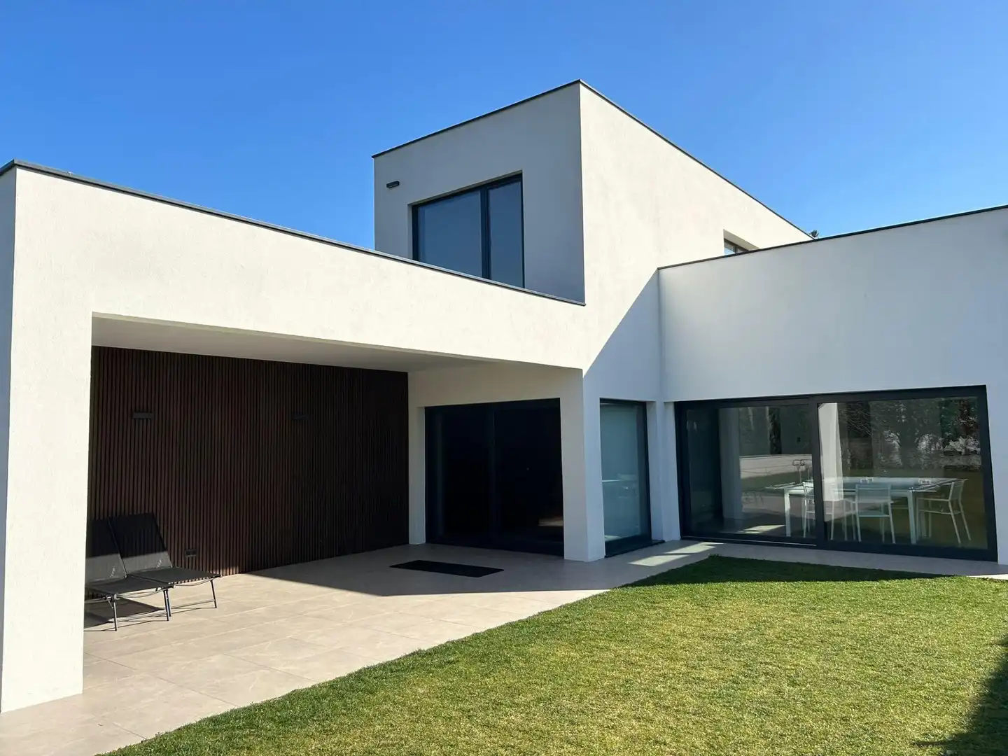 https://static.fotocasa.es/images/ads/d8e5d8c4-46e7-4cac-bd43-95b4b1ff5202?rule=original