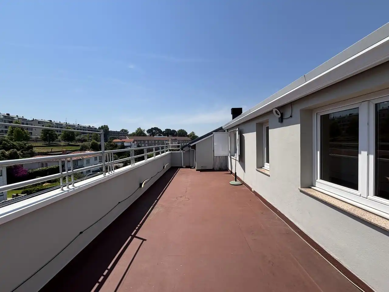 https://static.fotocasa.es/images/ads/1a65c2bf-1d6b-4cd0-8c36-e7f966875c0c?rule=original