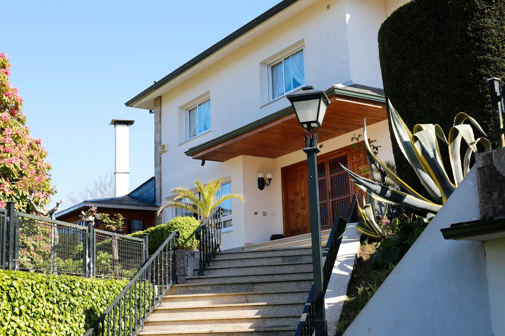 https://static.fotocasa.es/images/ads/d295b600-7903-4d40-804f-7fc3602f9df5?rule=original