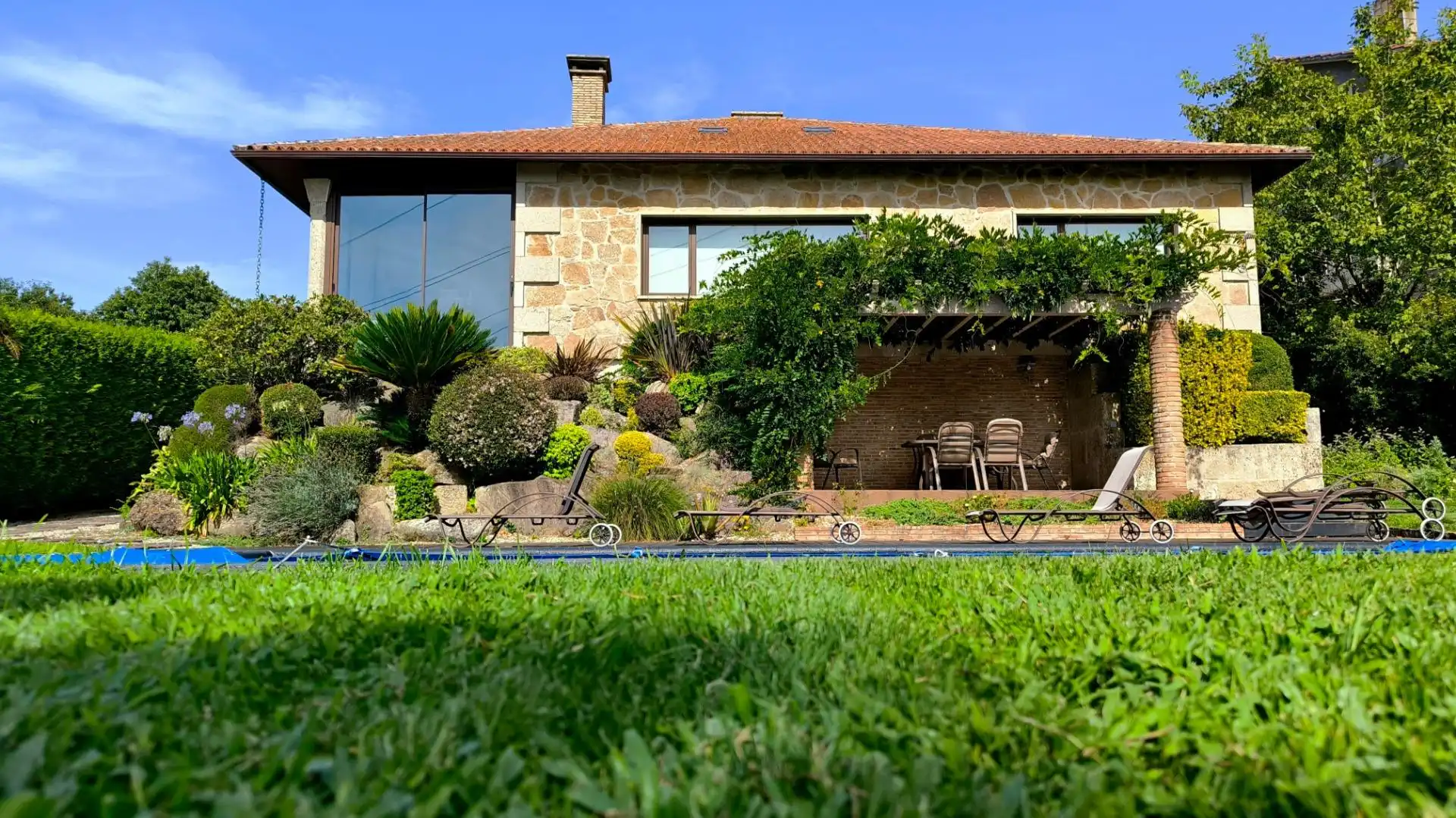 https://static.fotocasa.es/images/ads/0f62b68d-595c-4839-83f8-54d478348c7d?rule=original