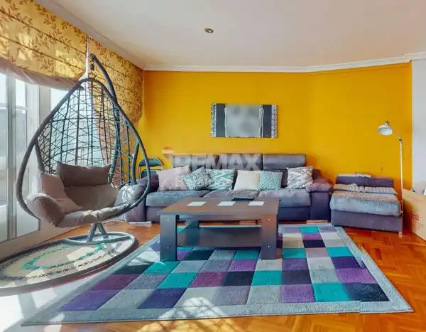 https://static.fotocasa.es/images/ads/93380cbc-2d02-42d8-9451-cb1f7f19b81f?rule=original