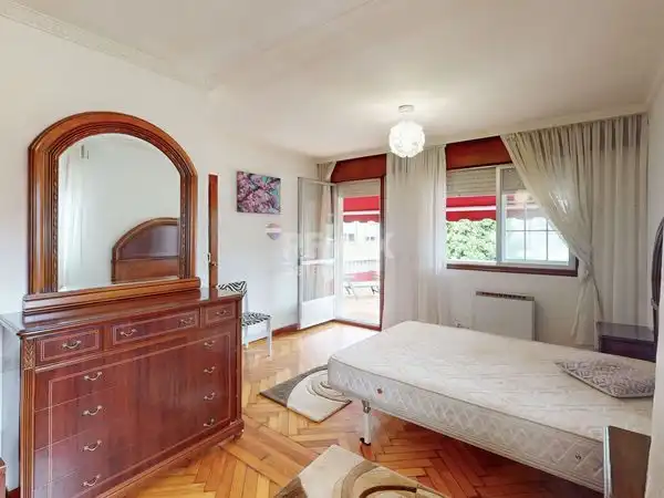 https://static.fotocasa.es/images/ads/102107dd-e067-44be-9fd2-72cebd109849?rule=original